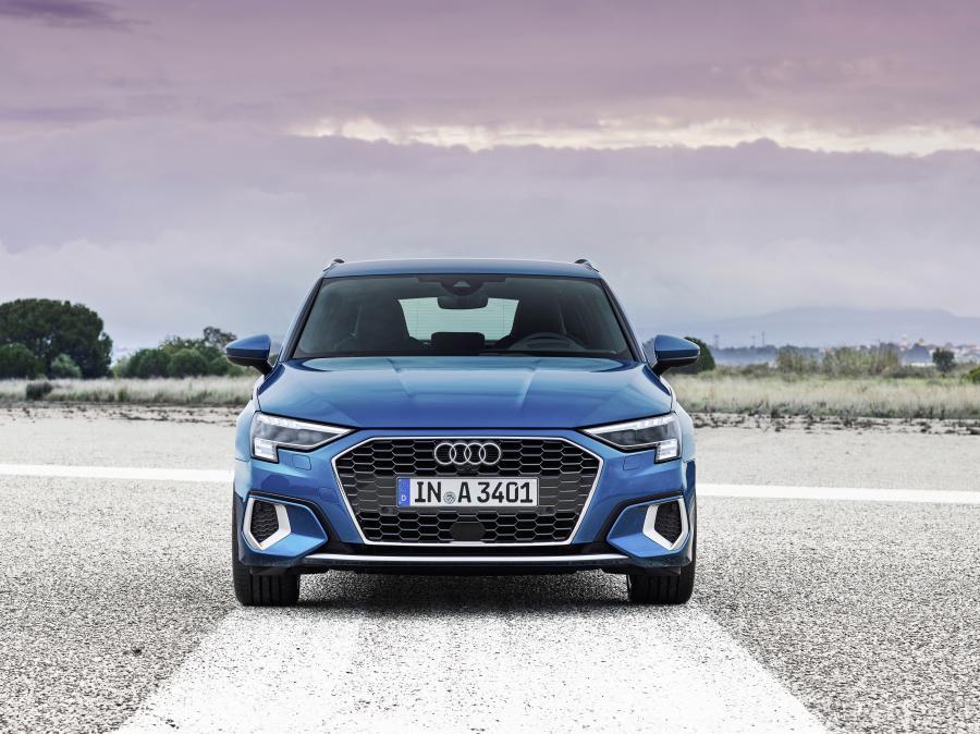  Audi A3 Sportback 35 TFSI 2020 года  (WW) (фото 5 из 57)